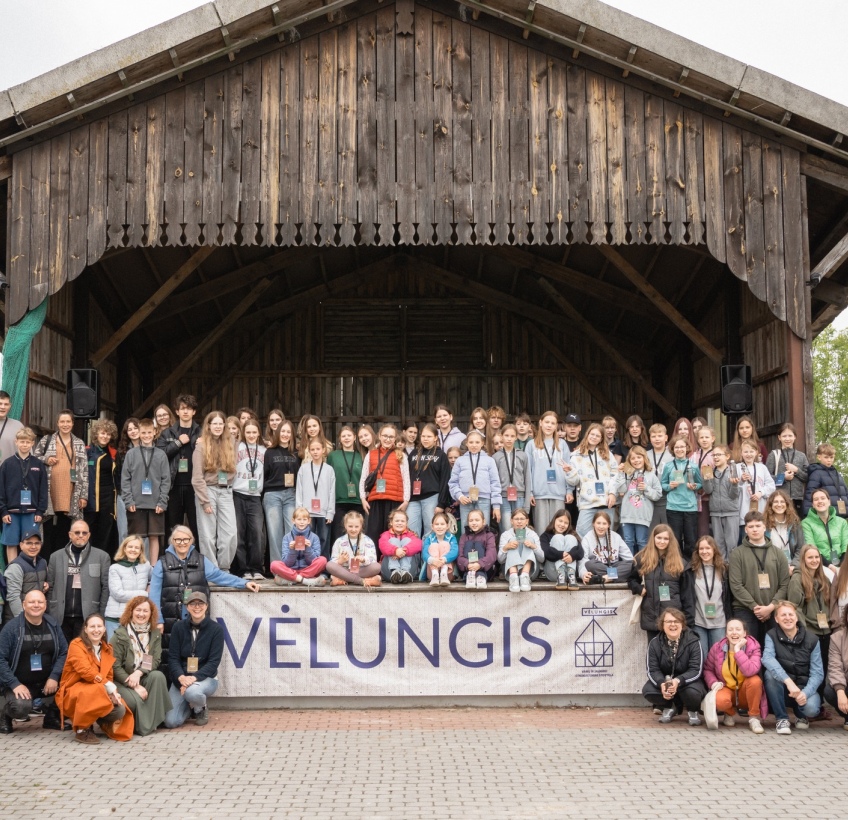 Vaikų ir jaunimo etninės kultūros stovykla „Vėlungis“